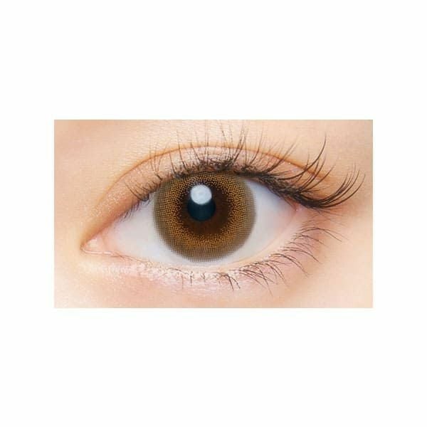 クルームCRUUM サンフラワー装着画像|コスプレカラコン通販アイトルテ